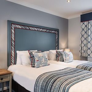 Classic Twin Room